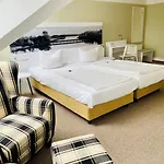 Hotel Am Schlosspark 3*