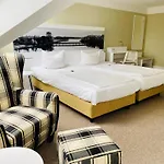 Am Schlosspark Hotel Guestrow