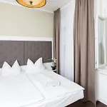 Am Schlosspark Hotel Guestrow