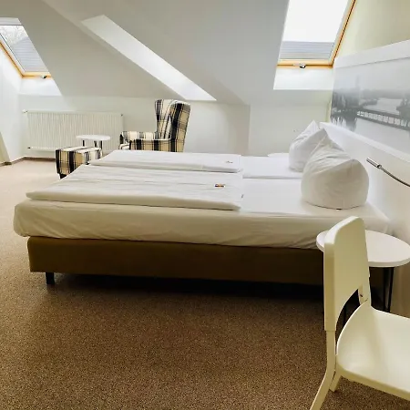 Am Schlosspark ホテル Güstrow