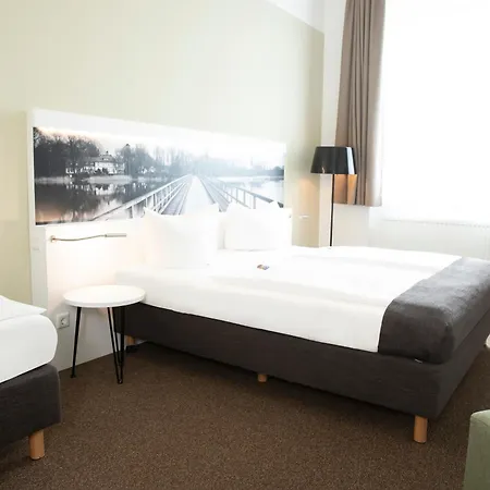 Am Schlosspark Güstrow