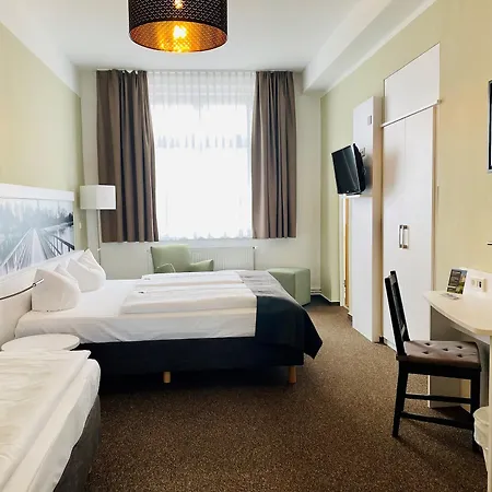 Am Schlosspark Hotel 3*