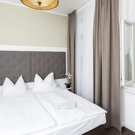 Am Schlosspark Hotel Güstrow