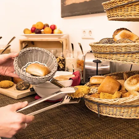 Am Schlosspark Szálloda Güstrow