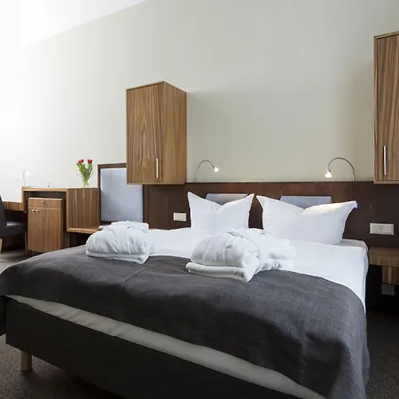 Am Schlosspark 3* Güstrow