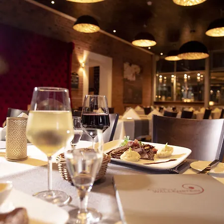 Am Schlosspark Güstrow