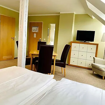 Am Schlosspark Hotel 3*