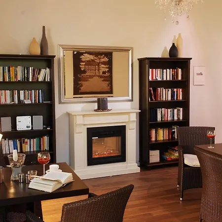 Hotel Am Schlosspark 3*