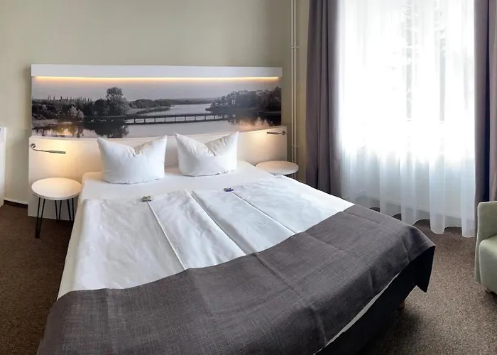 Am Schlosspark Guestrow