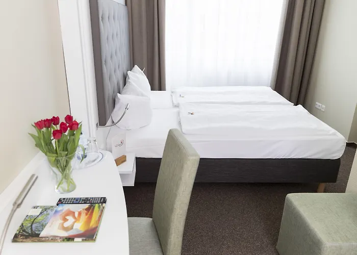 Hotel Am Schlosspark Guestrow