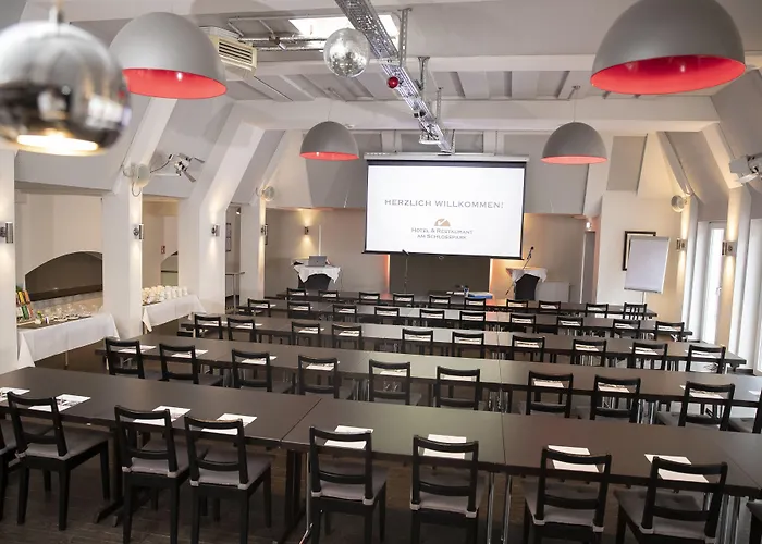 Hotel Am Schlosspark 3*